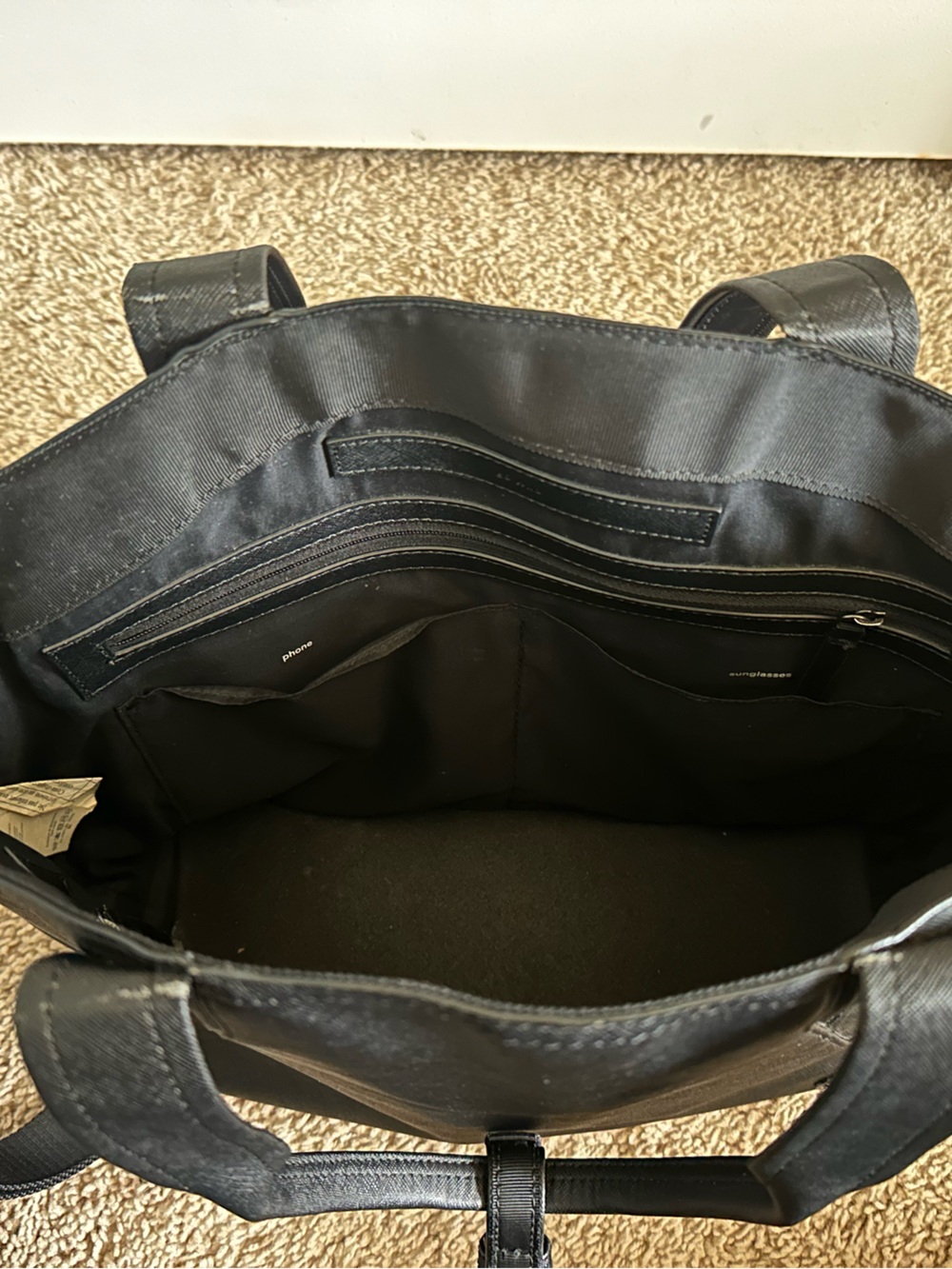 Lululemon All Day Tote Black Crossbody Bag with Strap - Picture 5 of 10